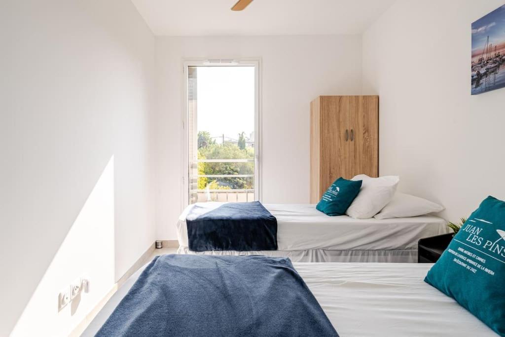Newly Built With Pool, Walk To The Apartment *